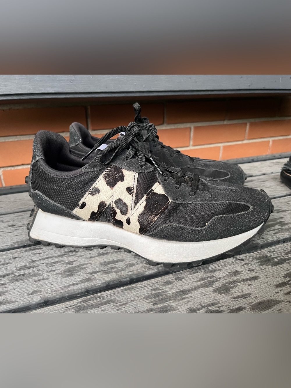 New balance 327 Black with animal print